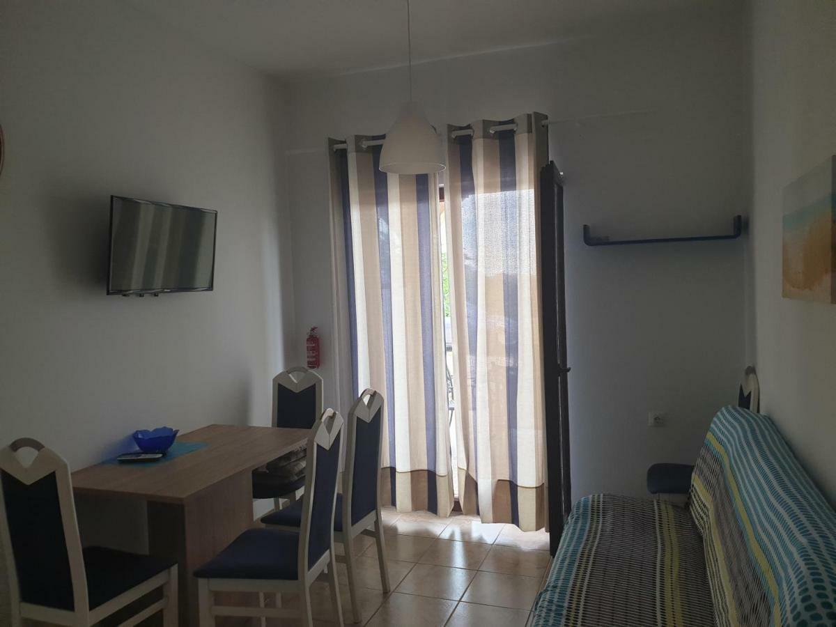 Morska Vila Apartment Vir Exterior photo
